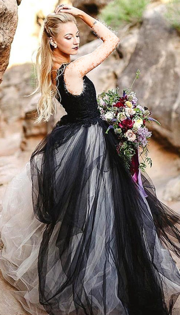جرات و شجاعت لباس در عروس سیاه