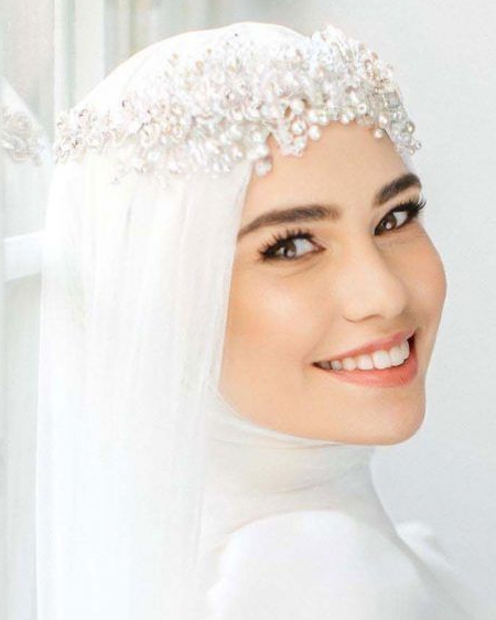 کلاه حجاب سفید و ساده برای عروس